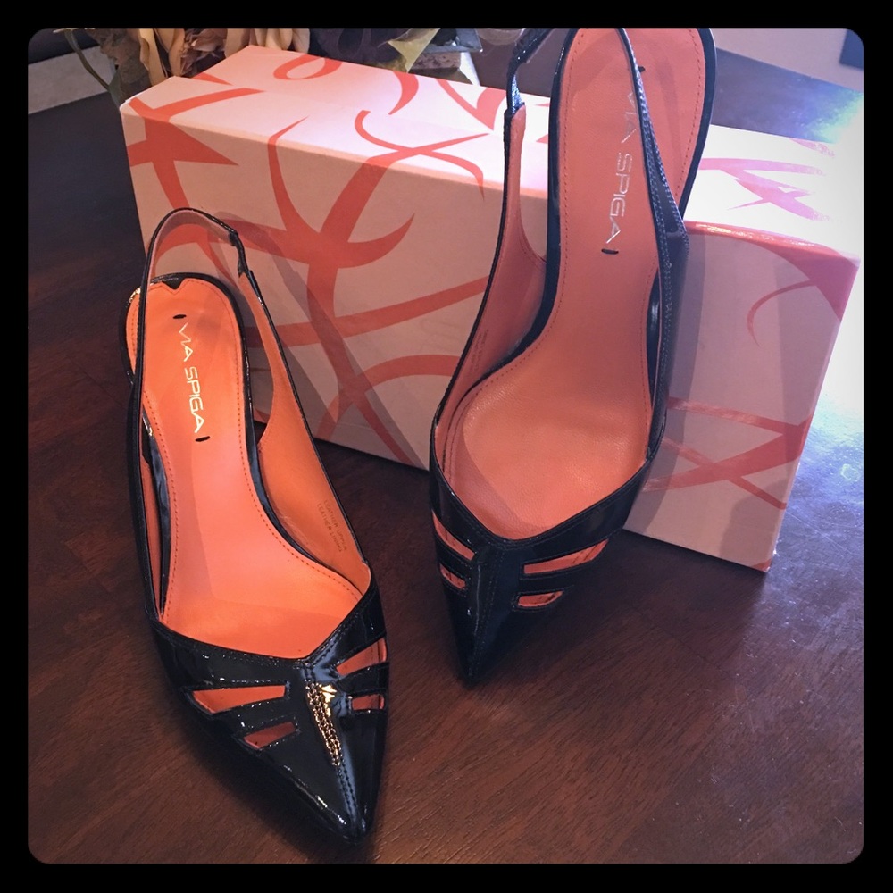 Via Spiga black patent heels
